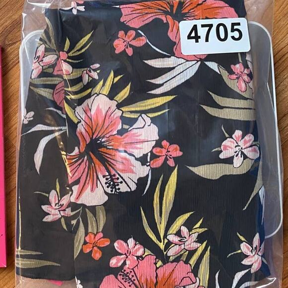 Xhilaration Juniors Pool Dress Side Tie Black Floral Swim Cover Up Small NEW - Picture 9 of 9